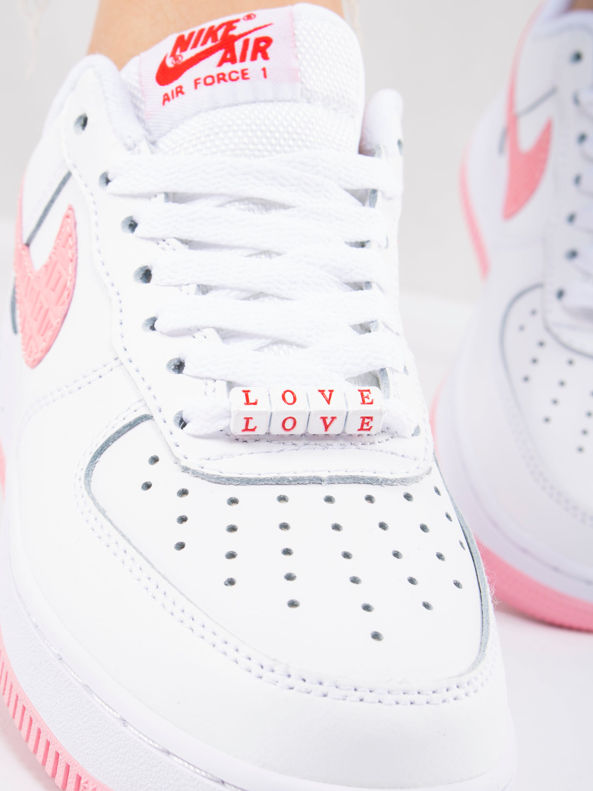 Nike Air Force 1 x Love